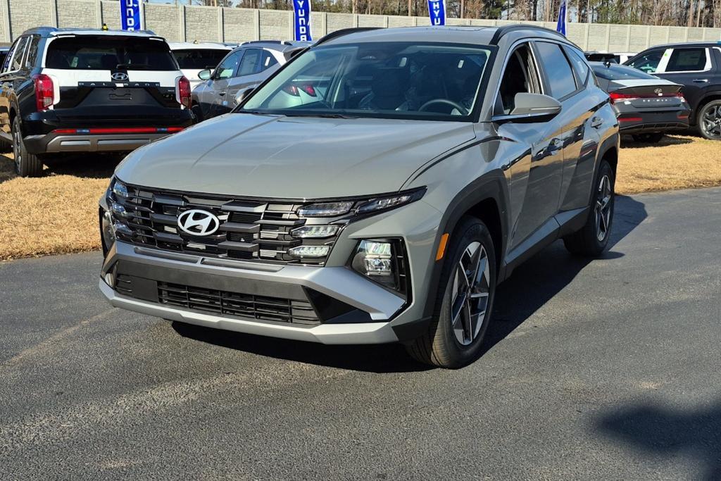 new 2025 Hyundai Tucson car, priced at $34,550