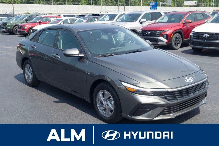 new 2025 Hyundai Elantra car, priced at $23,370