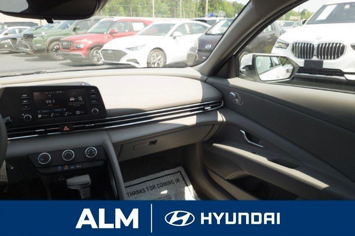 new 2025 Hyundai Elantra car, priced at $23,370