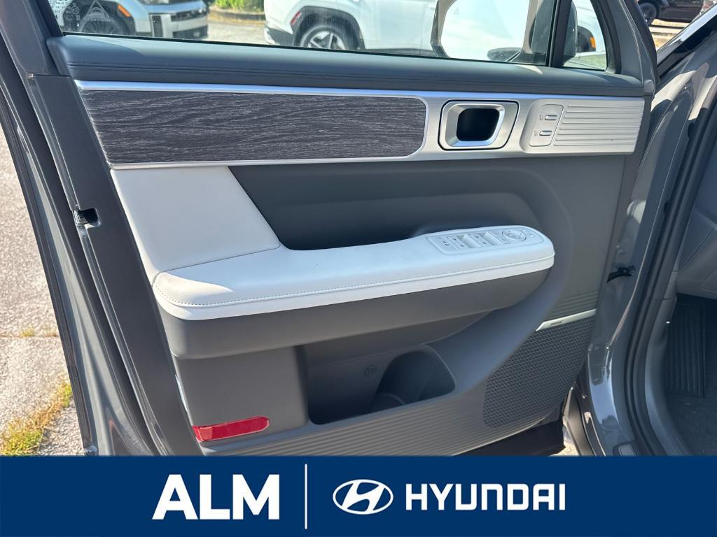 new 2025 Hyundai SANTA FE HEV car, priced at $50,289