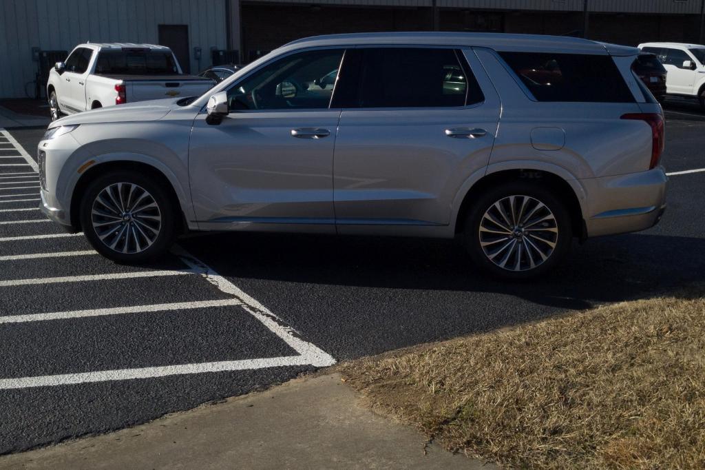 new 2025 Hyundai Palisade car, priced at $52,645