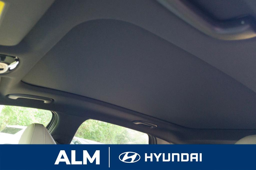new 2025 Hyundai TUCSON Hybrid car, priced at $43,350