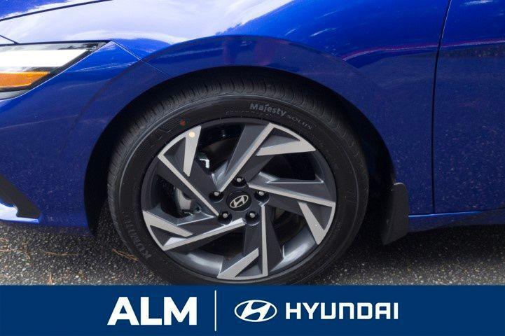 new 2025 Hyundai Elantra car, priced at $25,010