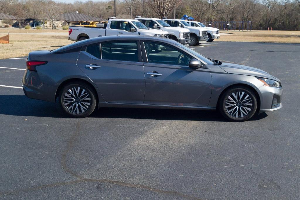 used 2023 Nissan Altima car, priced at $18,220