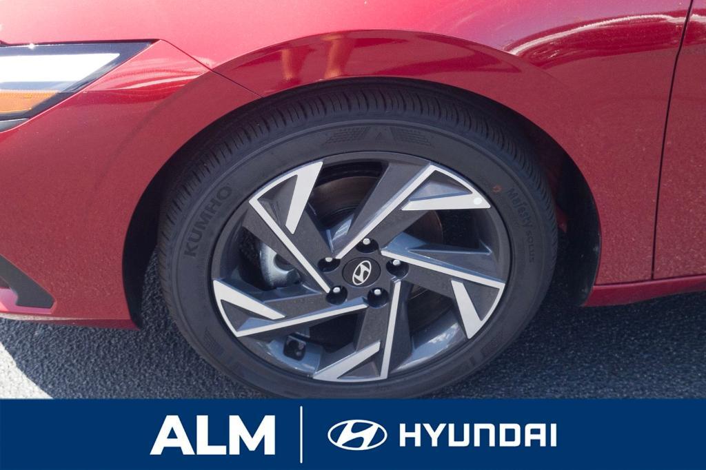 new 2025 Hyundai Elantra car, priced at $25,660