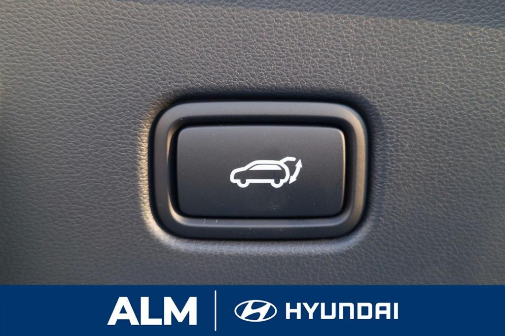 new 2025 Hyundai TUCSON Hybrid car, priced at $39,090