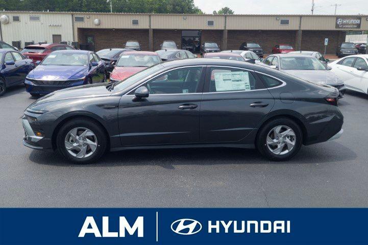 new 2025 Hyundai Sonata car, priced at $28,725