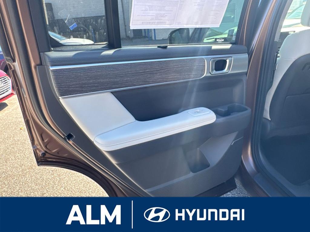 new 2025 Hyundai Santa Fe car, priced at $46,925