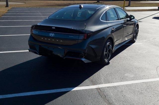 new 2025 Hyundai Sonata car, priced at $32,190