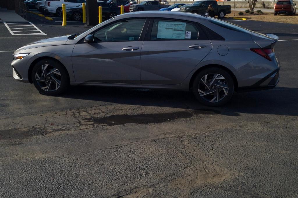 new 2025 Hyundai Elantra car, priced at $24,390