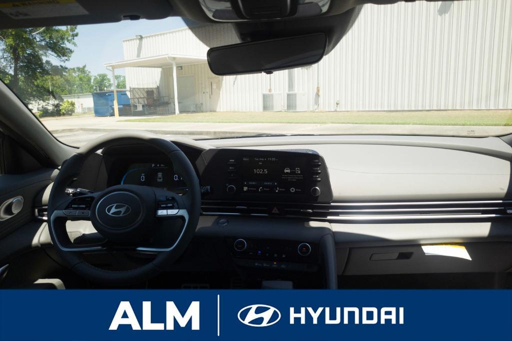 new 2025 Hyundai Elantra car, priced at $24,885