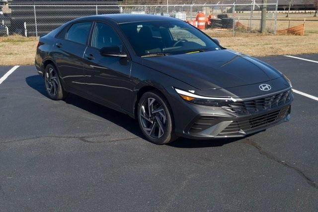 new 2025 Hyundai Elantra car, priced at $24,390