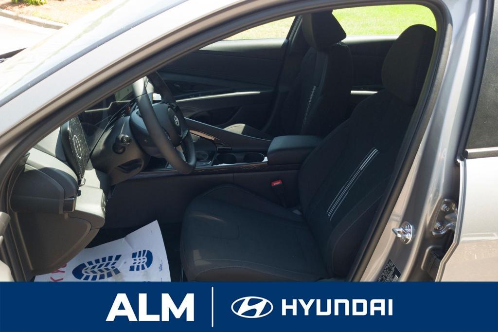 new 2025 Hyundai ELANTRA HEV car, priced at $29,215