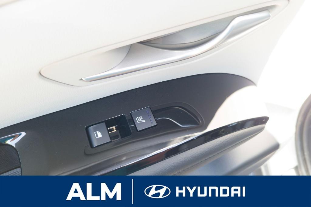 new 2025 Hyundai TUCSON Hybrid car, priced at $43,275