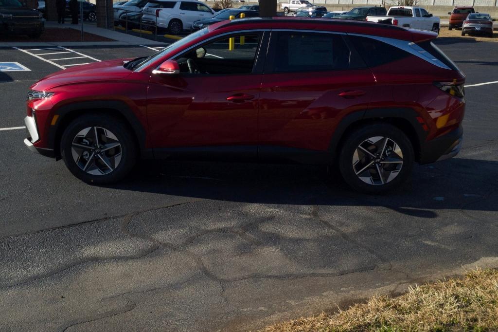 new 2025 Hyundai Tucson car, priced at $35,020