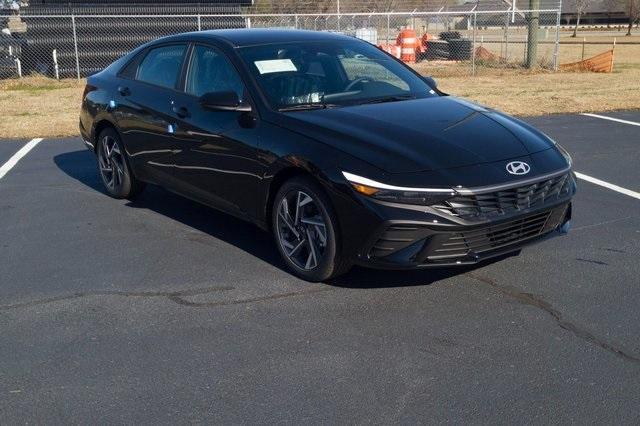 new 2025 Hyundai Elantra car, priced at $24,390