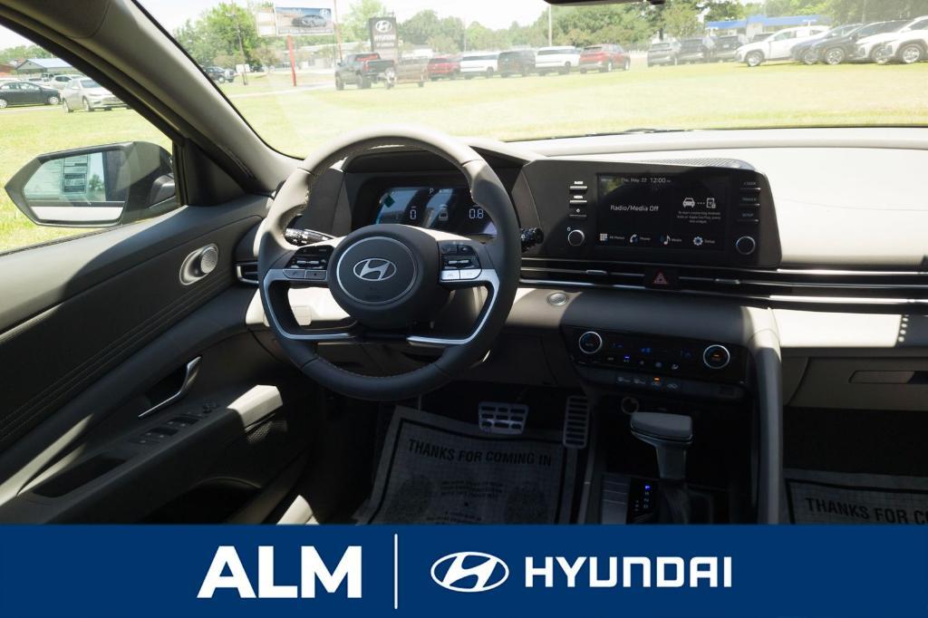 new 2025 Hyundai Elantra car, priced at $25,000