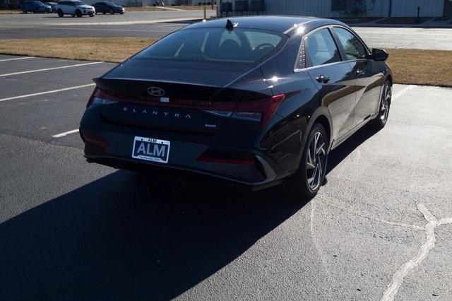 new 2025 Hyundai Elantra HEV car, priced at $30,840