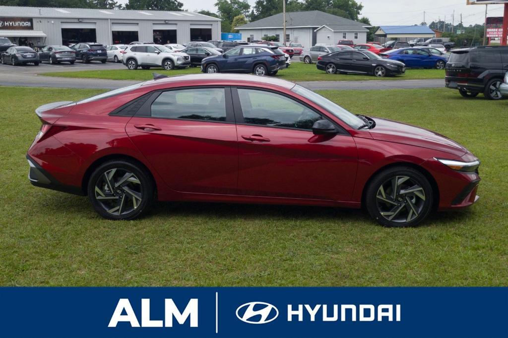 new 2025 Hyundai Elantra car, priced at $25,500