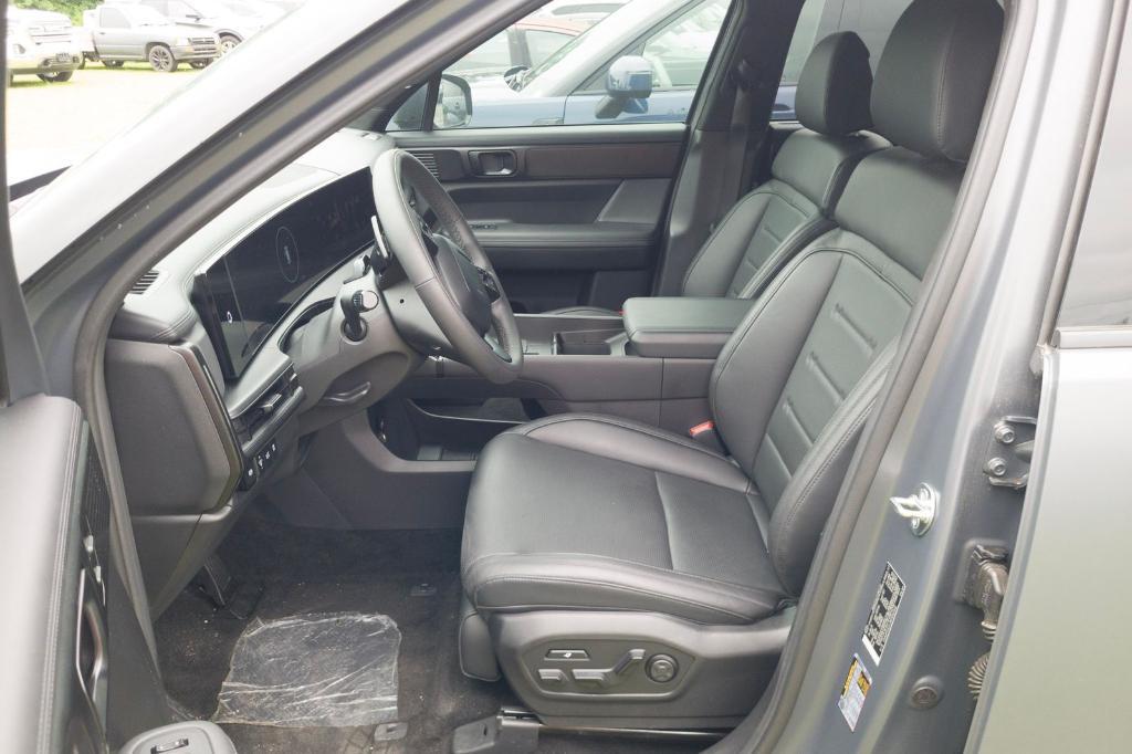 used 2024 Hyundai Santa Fe car, priced at $35,960