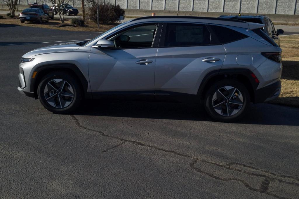 new 2025 Hyundai Tucson car, priced at $34,550