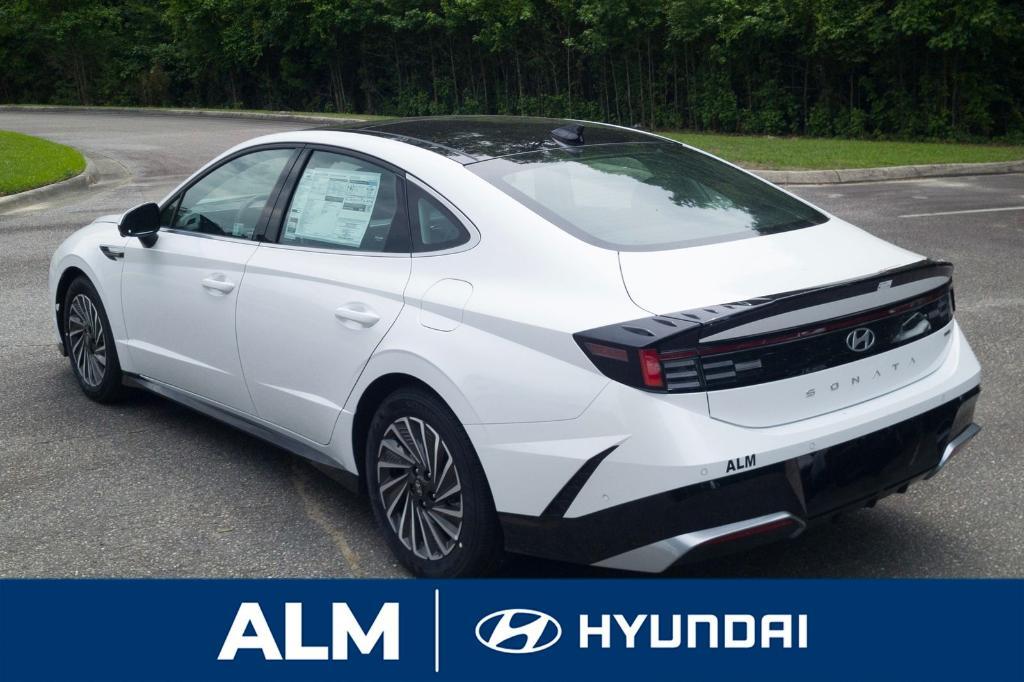 new 2025 Hyundai Sonata Hybrid car, priced at $39,780