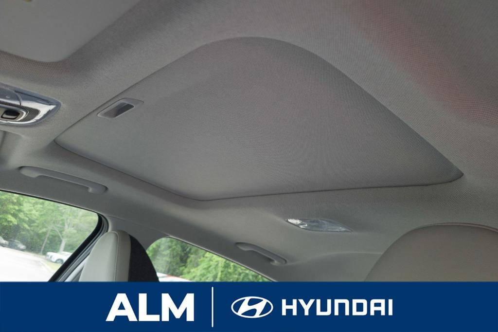 new 2025 Hyundai ELANTRA HEV car, priced at $31,590