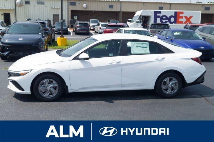 new 2025 Hyundai Elantra car, priced at $24,555
