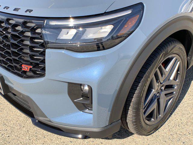 new 2025 Ford Explorer car, priced at $60,360