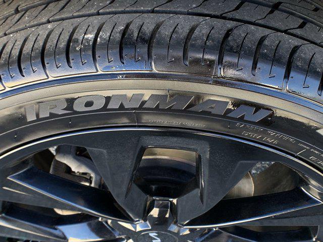 used 2022 Kia Sorento car, priced at $25,920