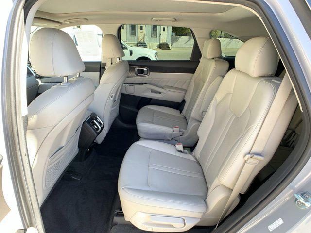 used 2022 Kia Sorento car, priced at $25,920