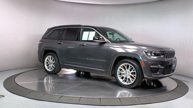 used 2022 Jeep Grand Cherokee car, priced at $38,989