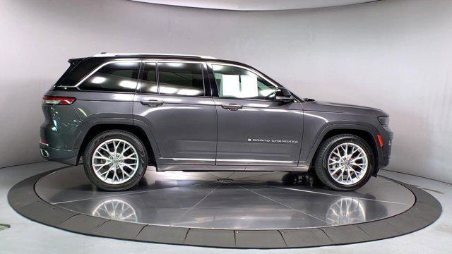 used 2022 Jeep Grand Cherokee car, priced at $38,989