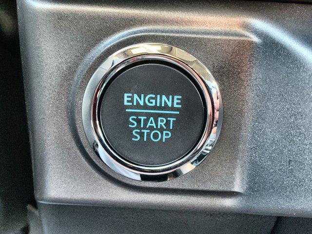 new 2025 Ford F-150 car, priced at $60,528