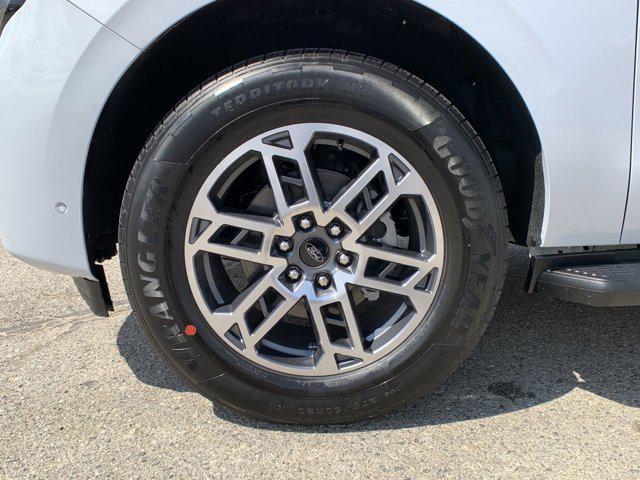 new 2025 Ford Expedition car, priced at $66,264
