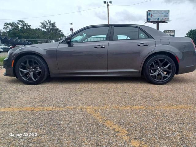 used 2022 Chrysler 300 car, priced at $23,999