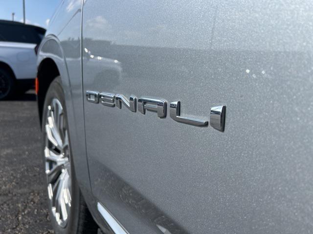 used 2024 GMC Yukon car, priced at $67,435