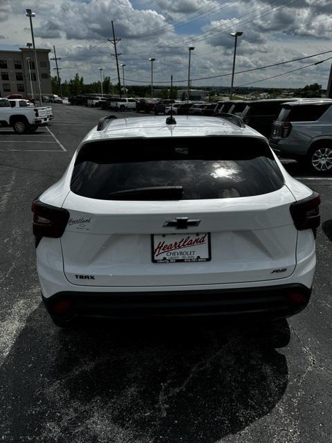 new 2025 Chevrolet Trax car, priced at $27,310