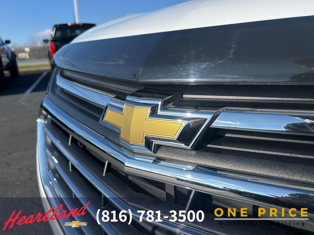 used 2018 Chevrolet Equinox car, priced at $17,506