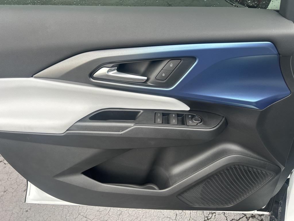 new 2025 Chevrolet Equinox EV car, priced at $45,090