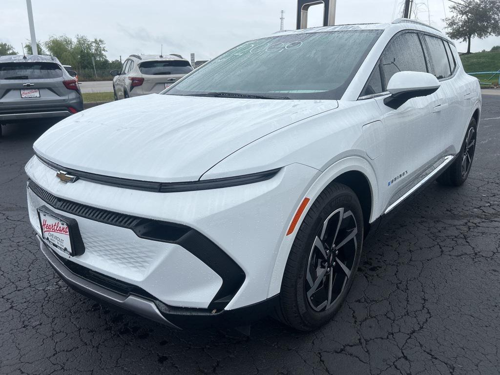 new 2025 Chevrolet Equinox EV car, priced at $45,090