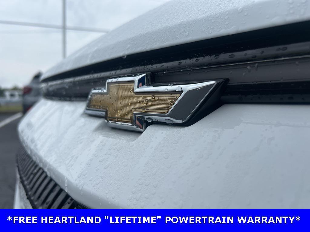 new 2025 Chevrolet Equinox EV car, priced at $42,090