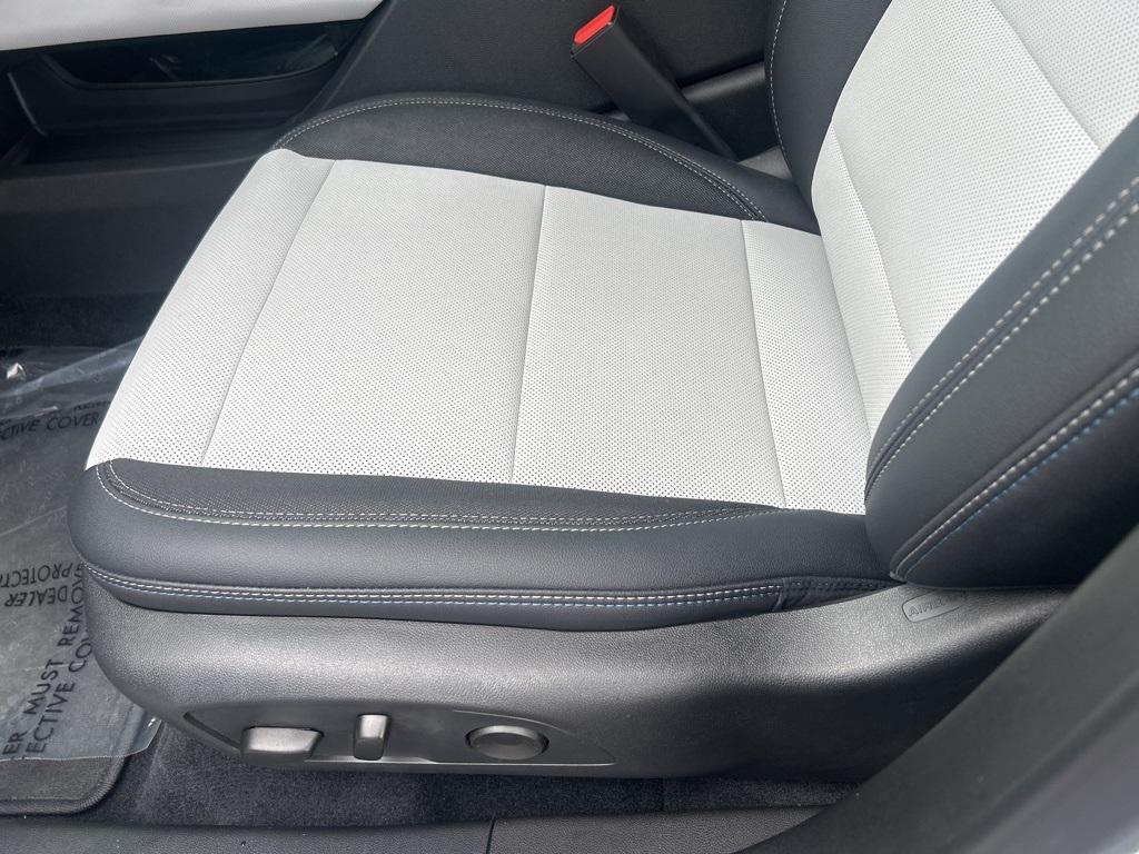 new 2025 Chevrolet Equinox EV car, priced at $45,090