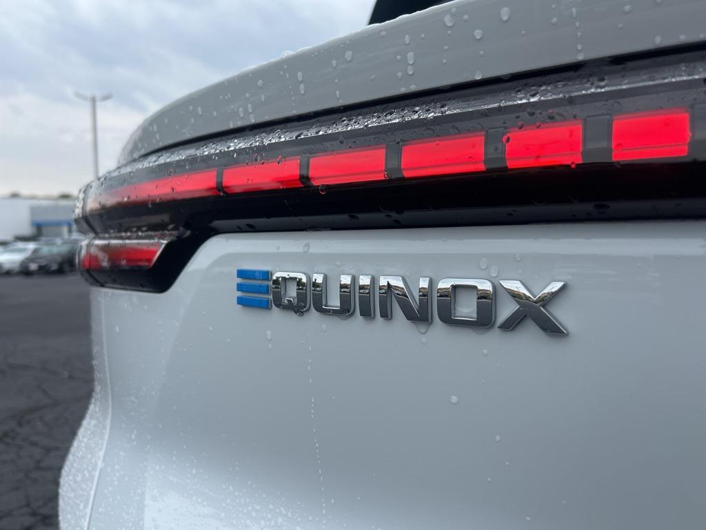 new 2025 Chevrolet Equinox EV car, priced at $45,090