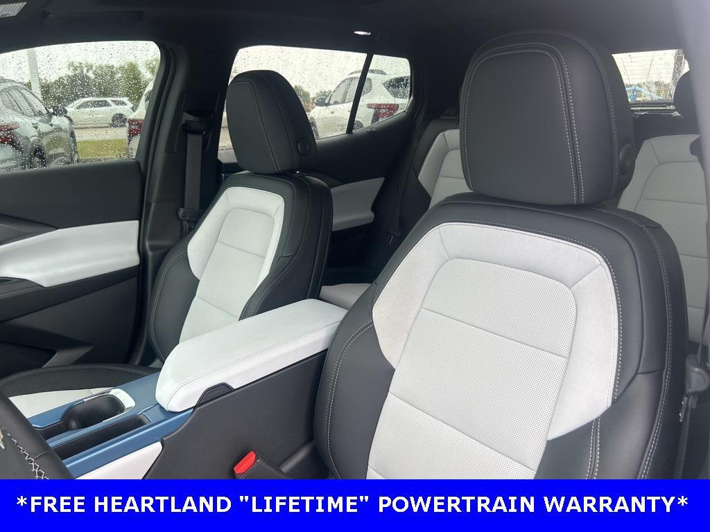 new 2025 Chevrolet Equinox EV car, priced at $42,090