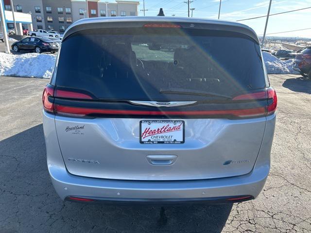 used 2024 Chrysler Pacifica Hybrid car, priced at $35,593