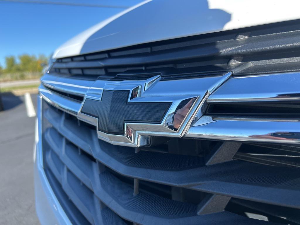 used 2024 Chevrolet Equinox car, priced at $22,658