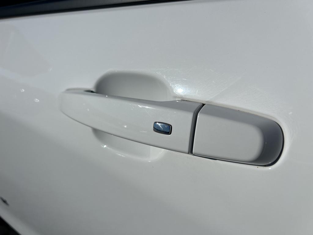 used 2024 Chevrolet Equinox car, priced at $22,601