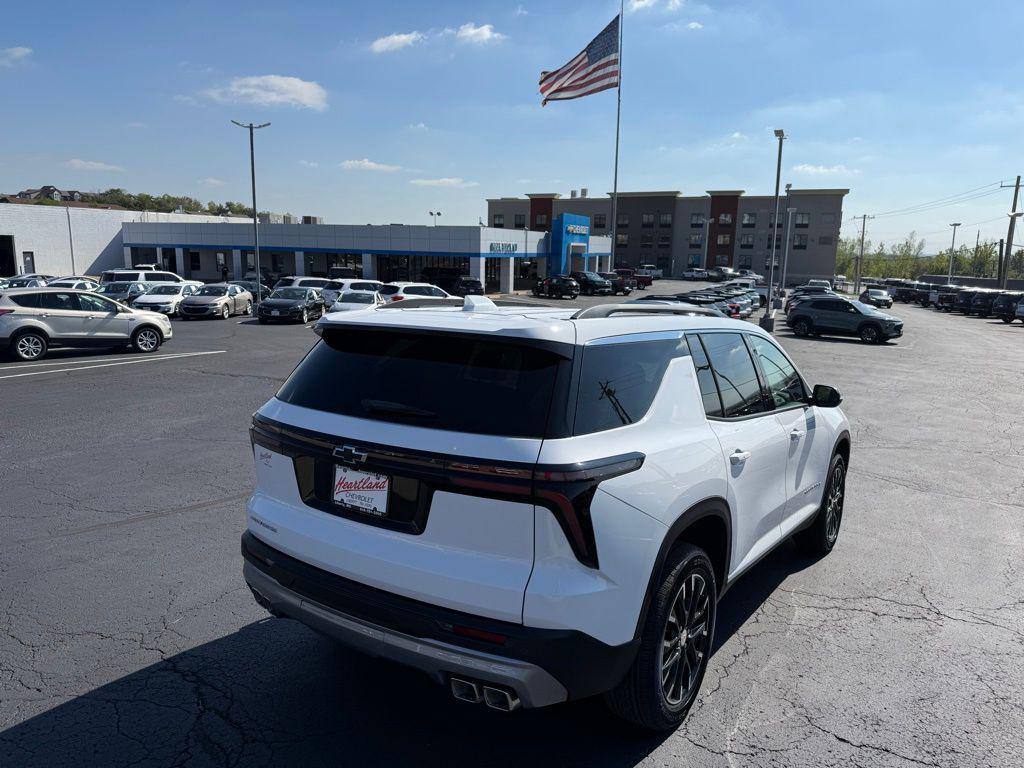 new 2026 Chevrolet Traverse car, priced at $46,490