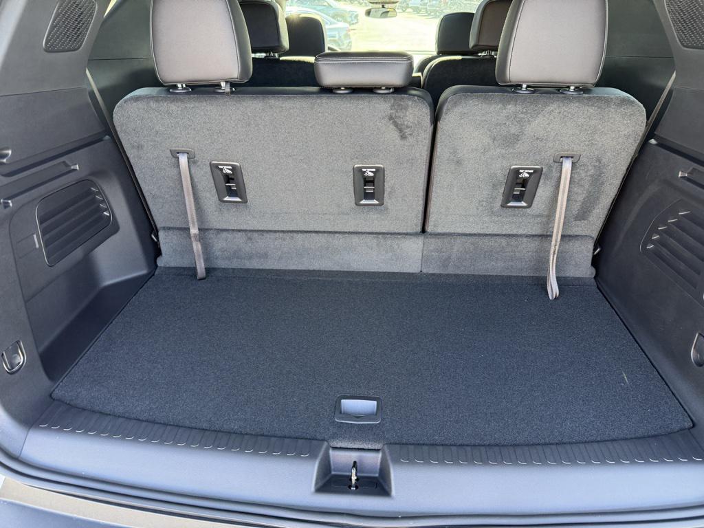 new 2026 Chevrolet Traverse car, priced at $46,490